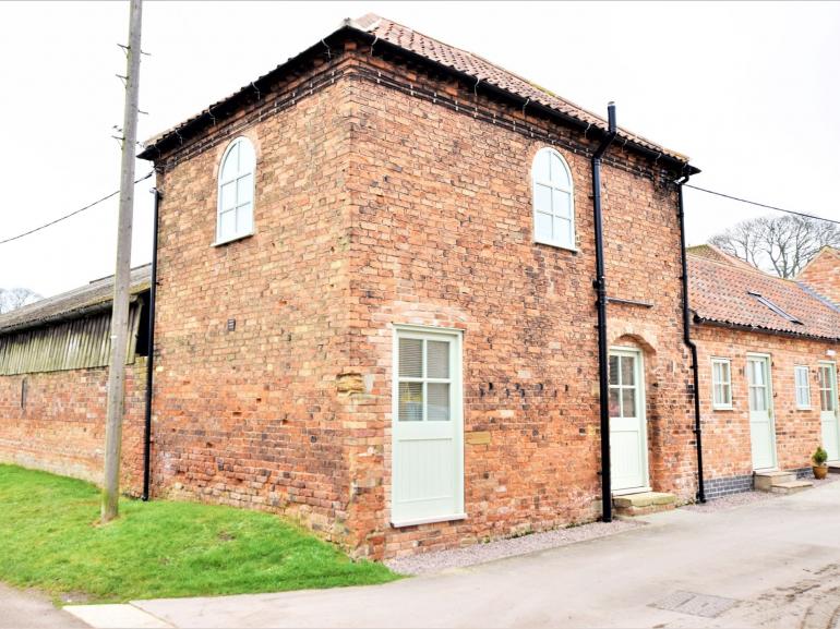 The Dovecote - Appleton House Farm